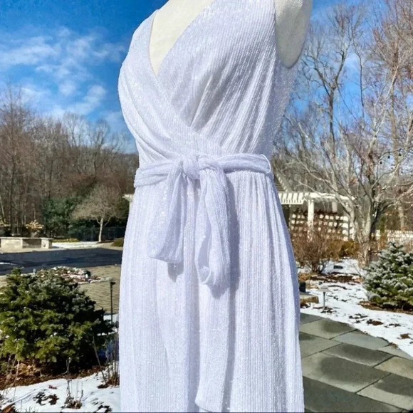 NWT Sachin and Babi Somers Sequin White Wedding Jumpsuit Wide Leg White Wedding - Picture 9 of 17